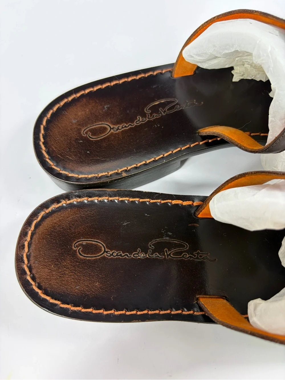 Oscar de la Renta Beaded Brown Leather Toe-Post Sandals. Fabulous!